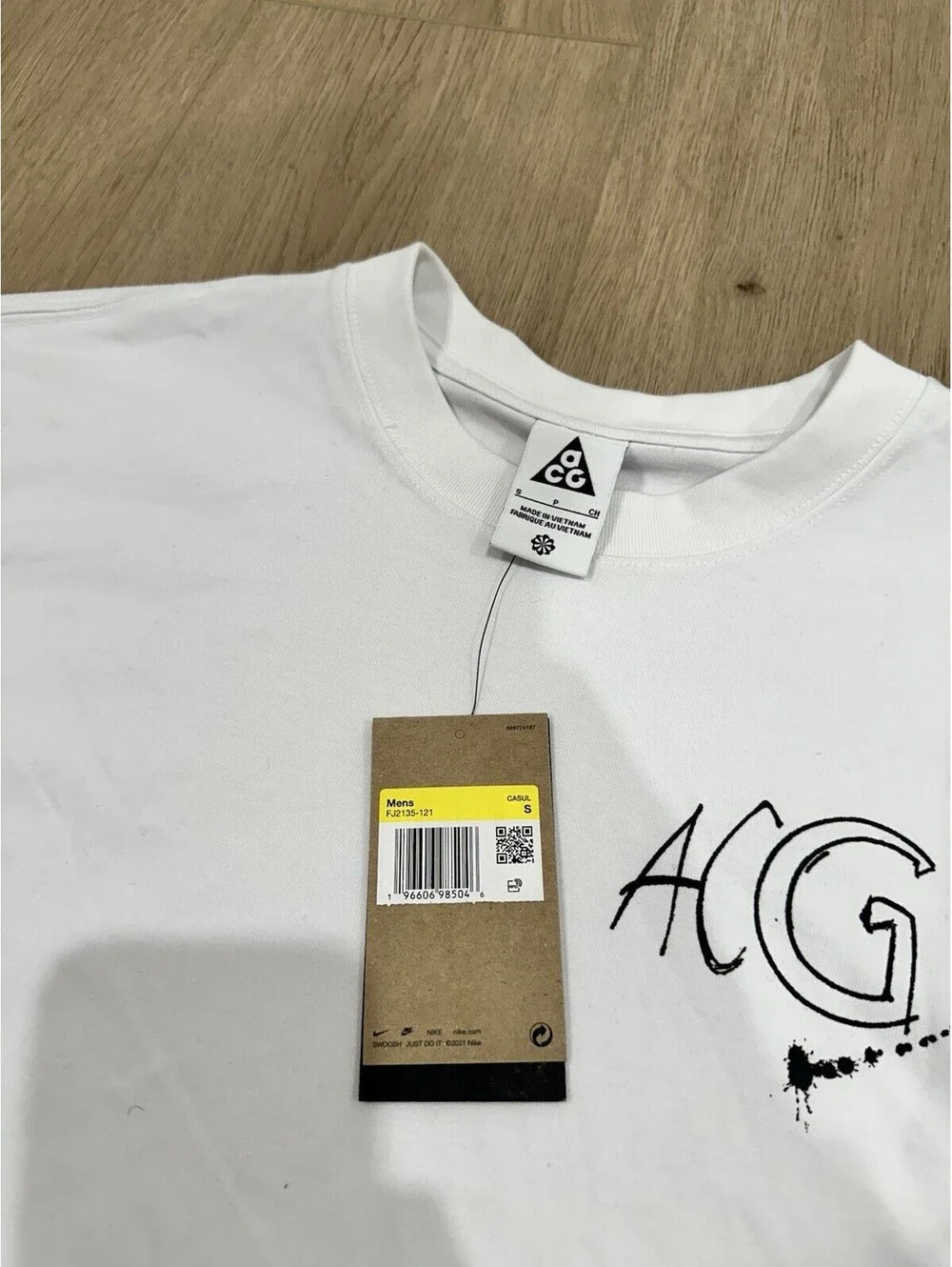 NWT Nike ACG All Conditions Gear For Outdoor Use Planet Earth Shirt Mens Small
